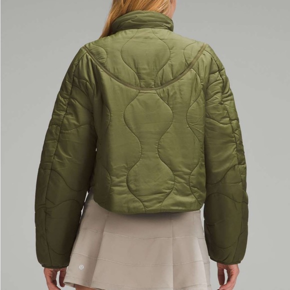 Lululemon Quilted Light Insulation Cropped Jacket
Ether Green - Picture 6 of 10